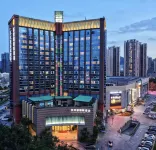 Shenzhen Pingshan high-speed railway station Romanjoy International Hotel Отели рядом с достопримечательностью «Wuhan University of Technology»