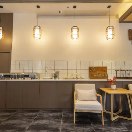 Shanzhebian Homestay (Dengfeng Songshan Scenic Area Store)