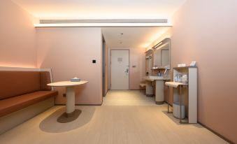 HanTing Hotel (Taiyuan Jiefang South Road Gymnasium Subway Station)