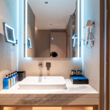 Liberty Hotel at Kunming Railway Station North Square & Huancheng South Rd Metro Station