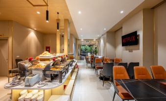 A25 Premium Hotel  - 277 Le Thanh Ton