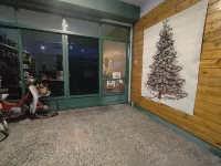 Finding Popsicle Homestay Hotels near Yuli Train Station