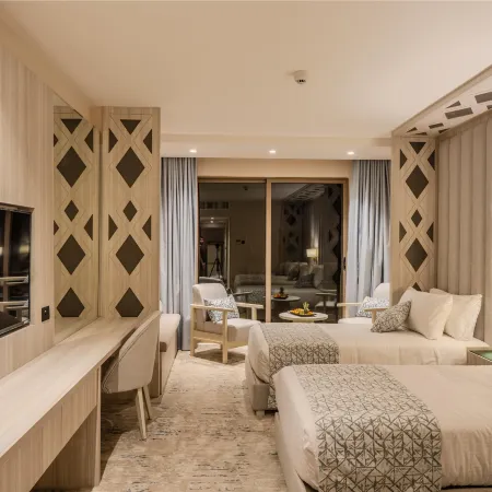 Petra Pillars Luxury Hotel