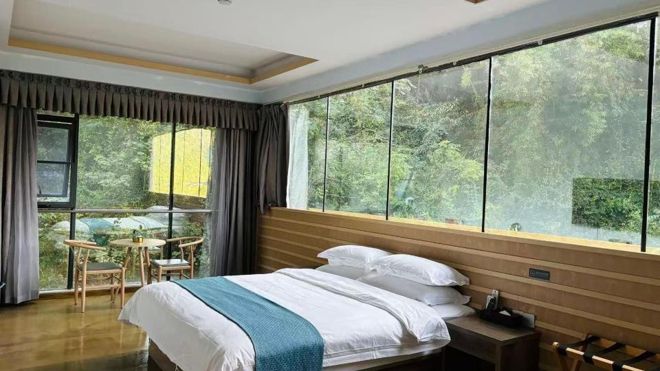 Mingshi Yizhan Hotel