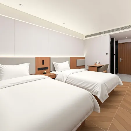 Huayi Zhilv Hotel (Lanzhou Railway Station)