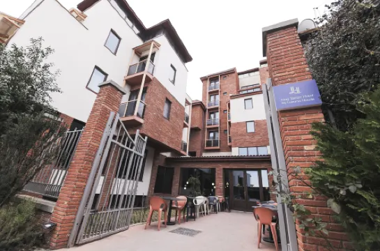 King Tamar Hotel By Luxuria Hotels