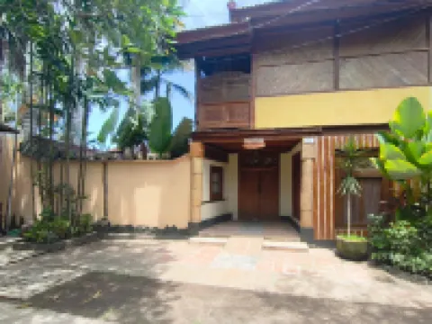 The Lavana Villa Honey