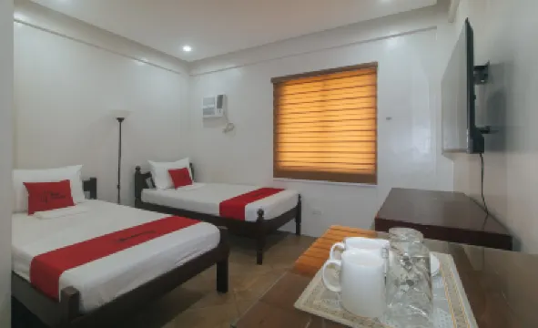 RedDoorz @ Davids Travellers Inn Cavite Hotéis em 