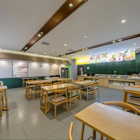 Poltton International Apartment (Liuzhou Yaobu Old Town)