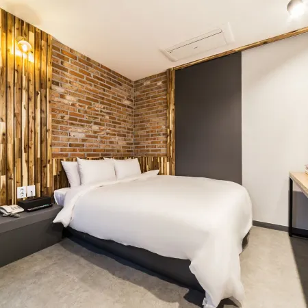 Chuncheon Hotel 121