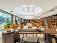 Zijingong International Hotel Hotels in Lingbao