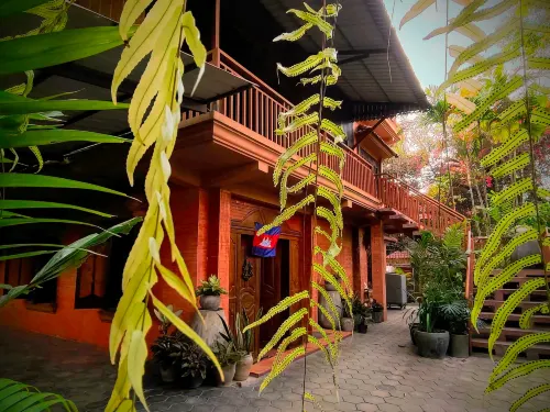 Sofia's Wooden Home