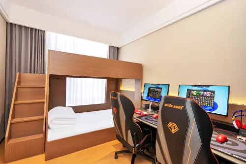 頂燦電競酒店（新大新生活廣場店）