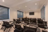 The Cabyn Boutique Hotel - parking