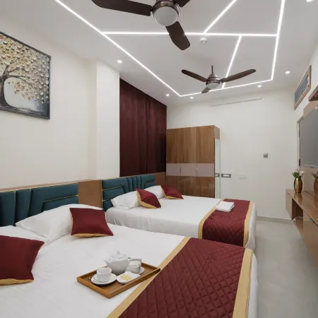 Hotel SVR Grand