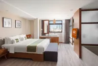 Monivong Clover Hotel