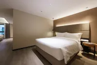 Dalian Ambra Hotel (Renmin Road Donggang Commercial Area Venice Water City)