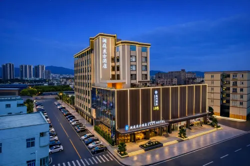 Lanting  East Hotel