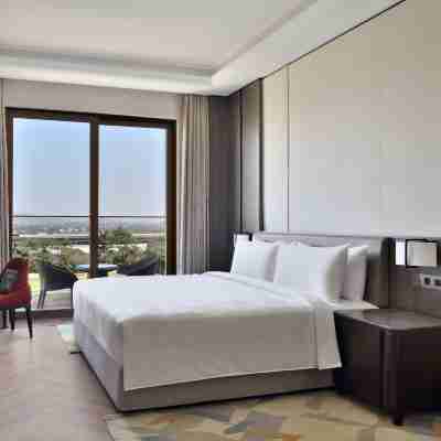 JW Marriott Bengaluru Prestige Golfshire Resort & Spa Rooms