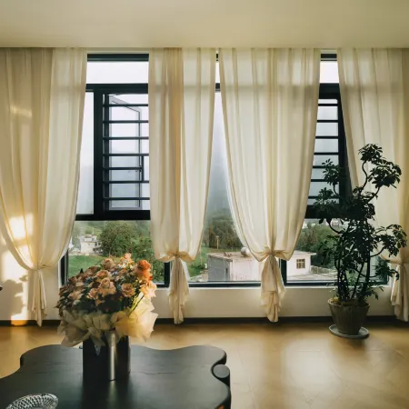 Lehu · Three-Bedroom Suite Apartment (Panzhou Wumeng Grassland)
