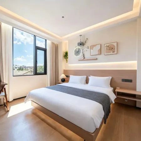 Banchenghua Homestay · (West Street Kaiyuan Temple)