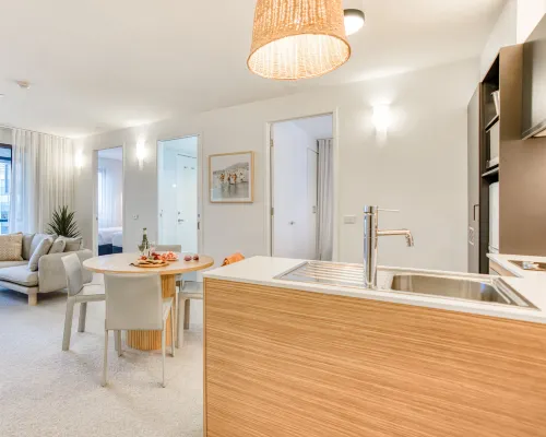 Oaks Vue Suites Geelong Hotels near The Carousel