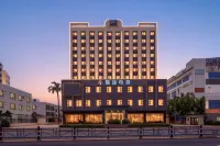 Maomi E-Sports Hotel (Wanning Station)