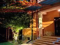 Starful Inn (Liuxing Street Scenic Area, Yining Airport Branch) Ξενοδοχεία στην πόλη Γινινγκ