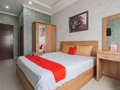 RedDoorz Near Gedung Sate 2
