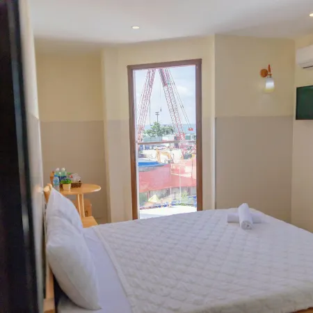 Shin Hotel Vung Tau - Sea View Отели рядом с достопримечательностью «Пляж Бэк»