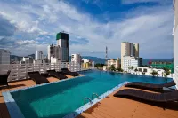 Autumn Sea Boutique Hotel - プール