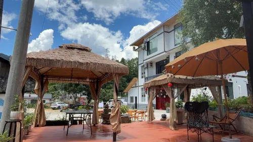 Hefeng Qijianwan Homestay - balcony