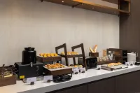 Urumqi International Grand Bazaar South Gate Subway Station Atour Hotel - breakfast