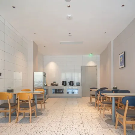 7Days Inn Hotel (Bengbu Wuhe Zhonghui Haoting)