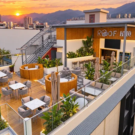 Fengqing Taihe Serenity Boutique Hotel (Fengqing Bus Station)