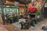 Tharnthong Lodges - Resorts