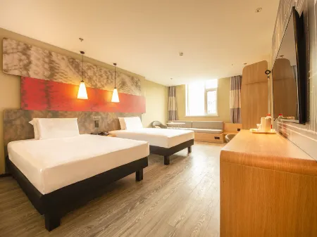 Ibis Hotel (Shenyang Middle Street Forbidden City)