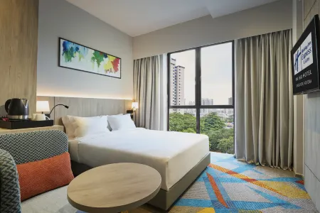 Holiday Inn Express & Suites Singapore Novena Отели рядом с достопримечательностью «Hay Dairies»