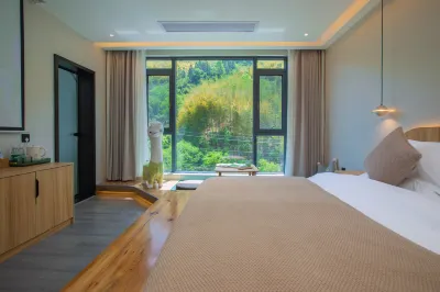 Yunmeng Xiaozhu Homestay Hotels near Shizhu Peak