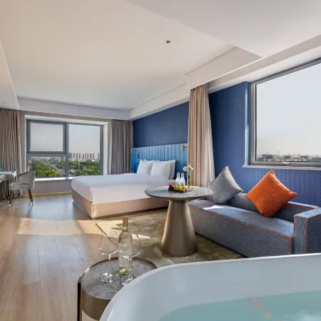 Manxin Hotel (Yancheng Railway Station Yueda 889 Square)