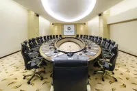 Grand Artos Hotel & Convention Hôtels à : Mertoyudan