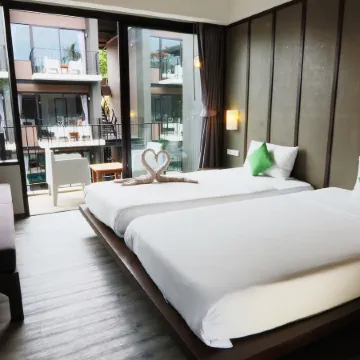 La Lune Beach Resort