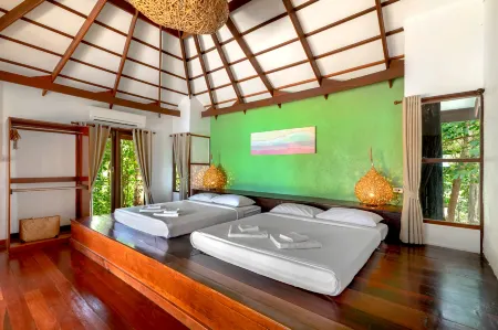 Captain Hook Resort @Koh Kood