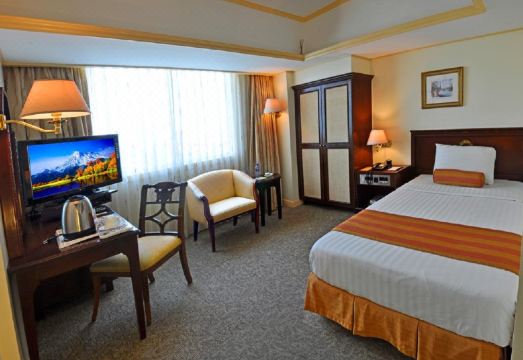 5. 넷월드 호텔 스..