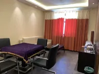 格絨梅朵酒店（稻城亞丁景區店） - 2星級