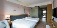 Huayue Hotel
