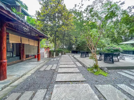Jiangpan Xiaozhu Homestay (Leshan Giant Buddha)