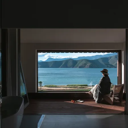 Lugu Lake Zaichuan Chief Quanhu Shengjing Designer Resort Hotel (Mosuo Goddess Panorama)