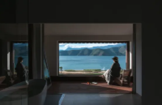 Lugu Lake Zaichuan Chief Quanhu Shengjing Designer Resort Hotel (Mosuo Goddess Panorama)