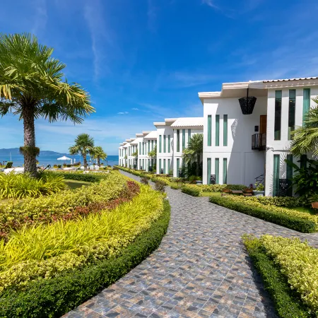 Vannee Golden Sands Beachfront Resort